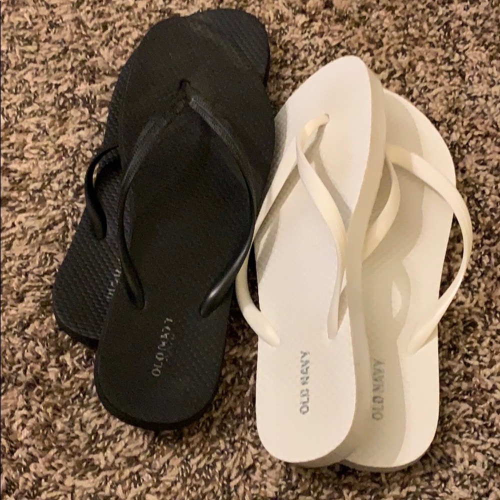 Old Navy Flip Flops